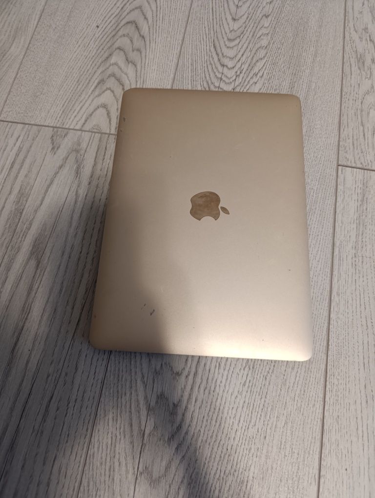Macbook 12 a1534