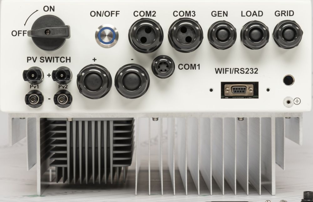 Інвертор гібридний Deye SUN-6K-SG03LP1-EU Wi-Fi