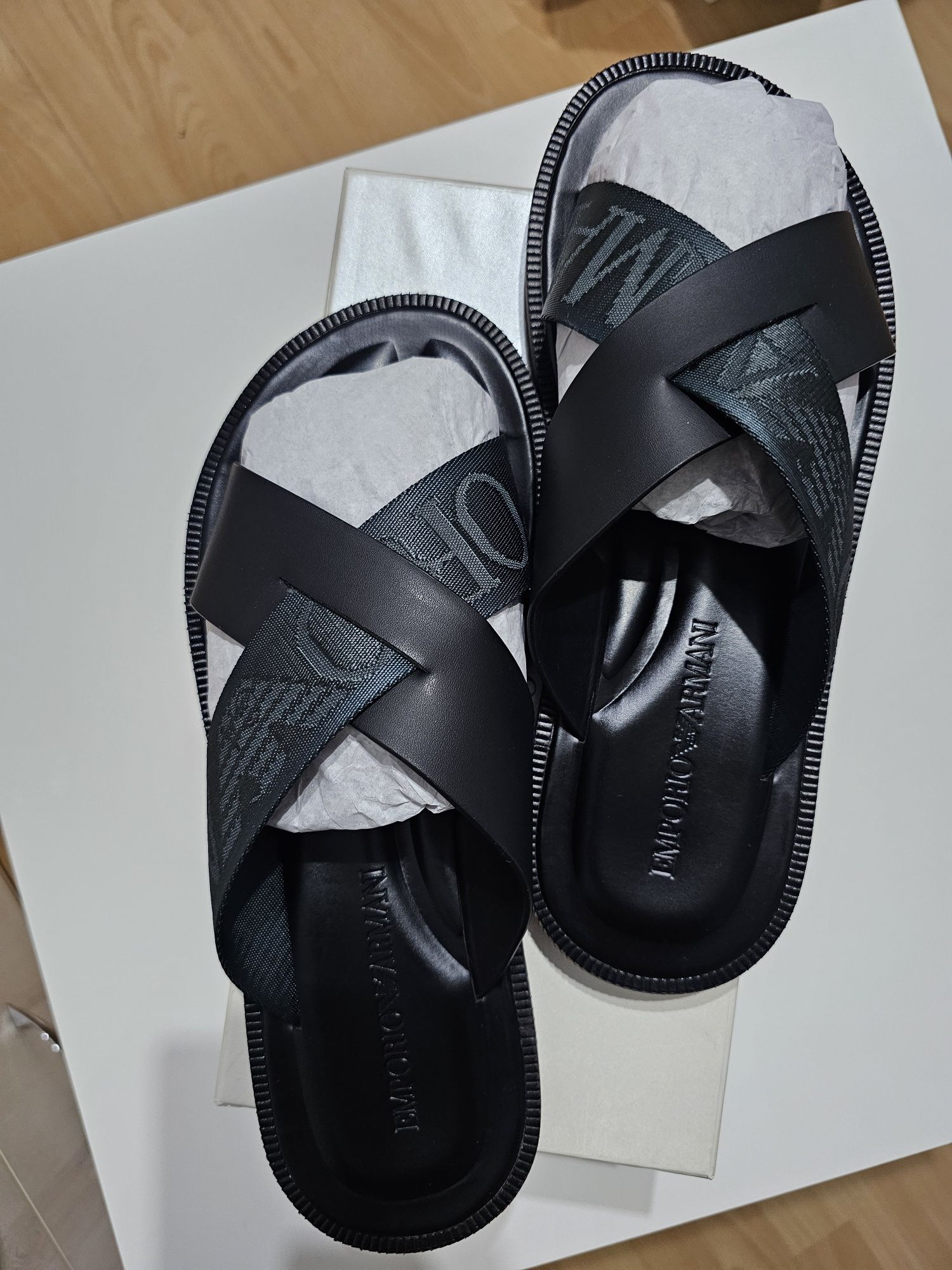 Klapki Emporio Armani r44, jak NOWE