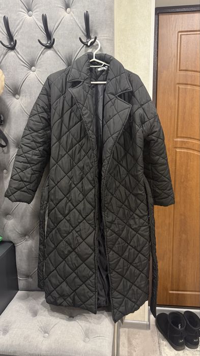 Пальто стьогане чорне