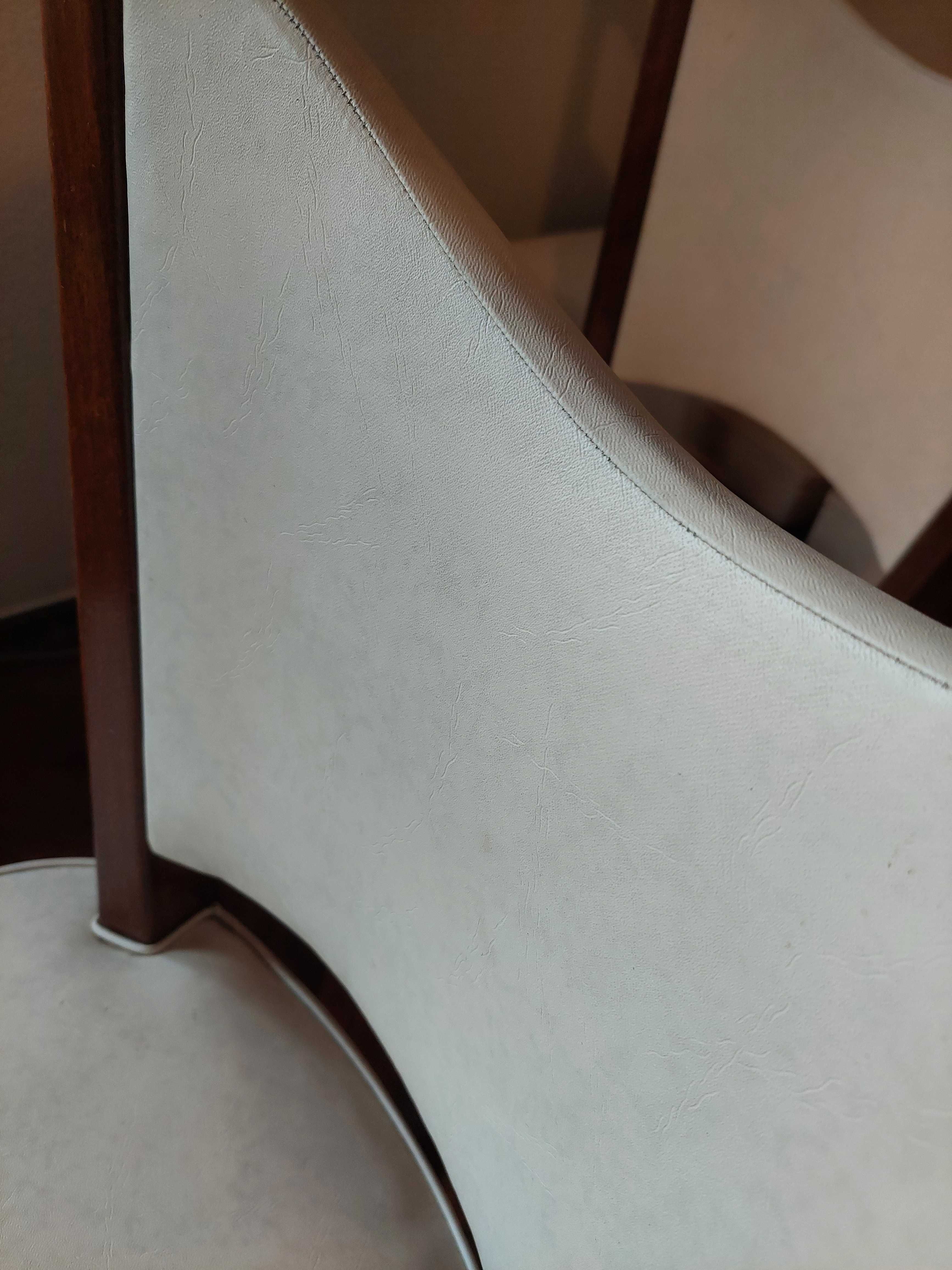 6 cadeiras de design italiano (anos 50) + mesa extensível vintage