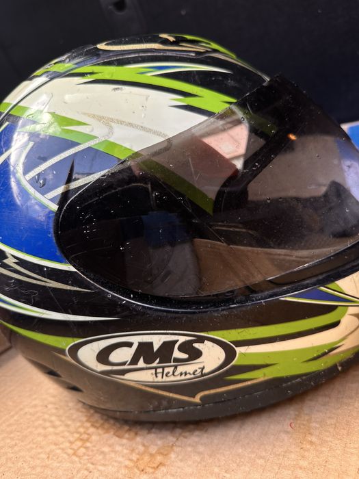 Capacete mota da marca cms