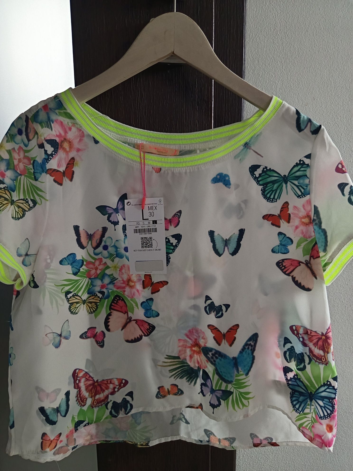 Bluzka damska w motyle Bershka