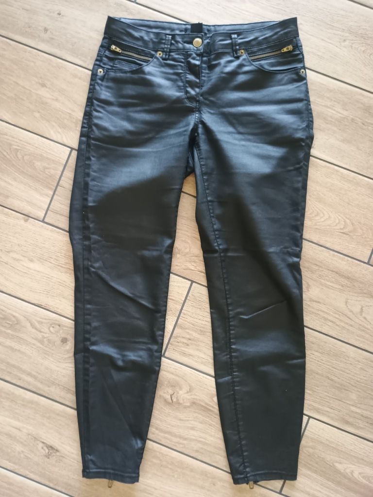 Czarne woskowane spodnie h&M 7/8