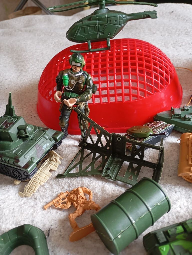 Военная техника+солдатики