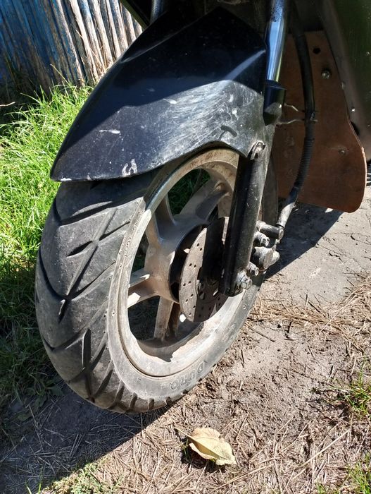 Продам Скутер на бензині