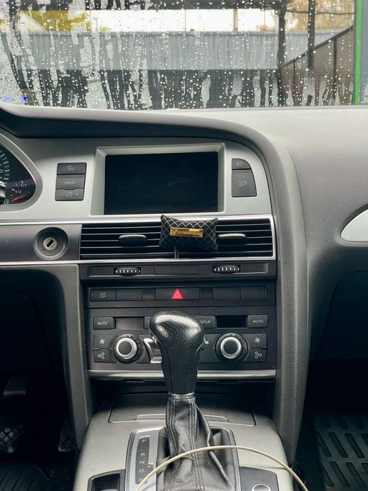 Audi A6C6 2.0 TDI S-line