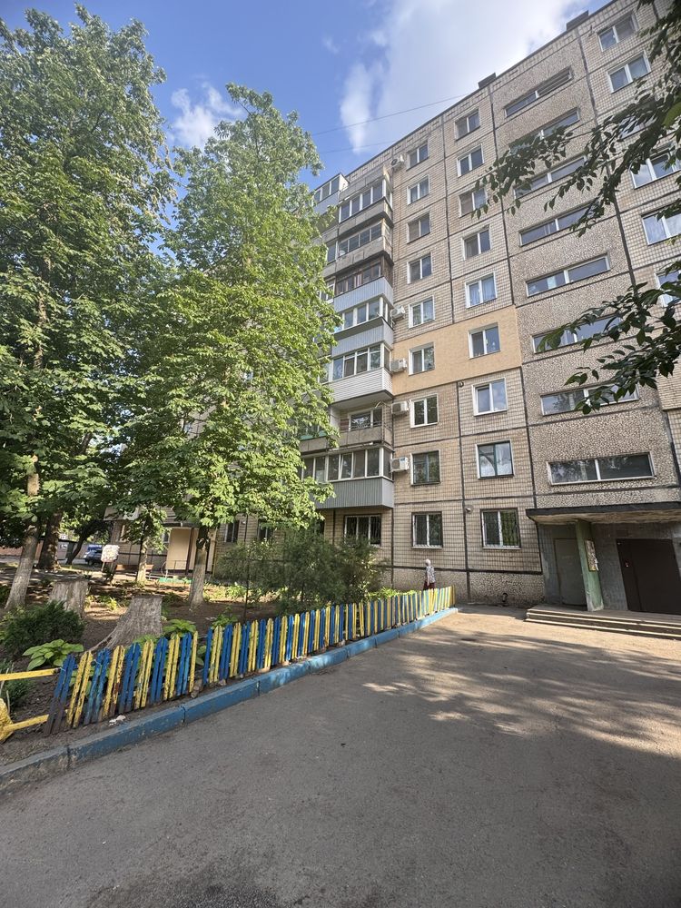 Продам Двухкомнатную квартиру по Виталия Матусевича -Соцгород -Восход.