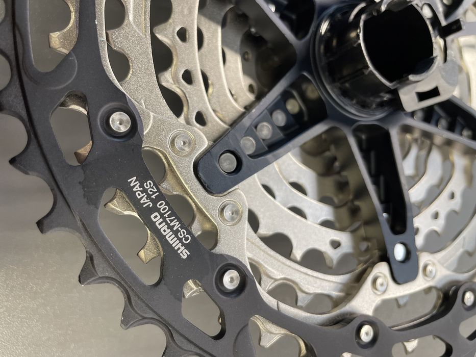 Kaseta Shimano CS M7100  SLX 12