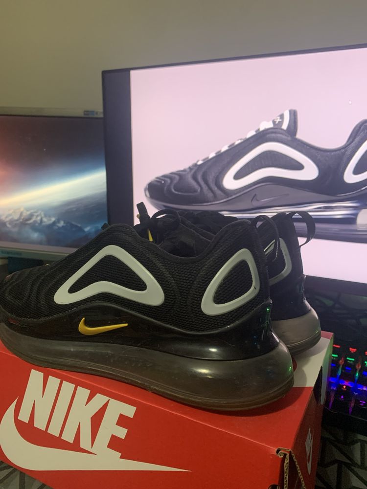 Nike Air Max 720