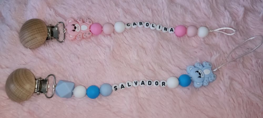 Prendedores de chupetas