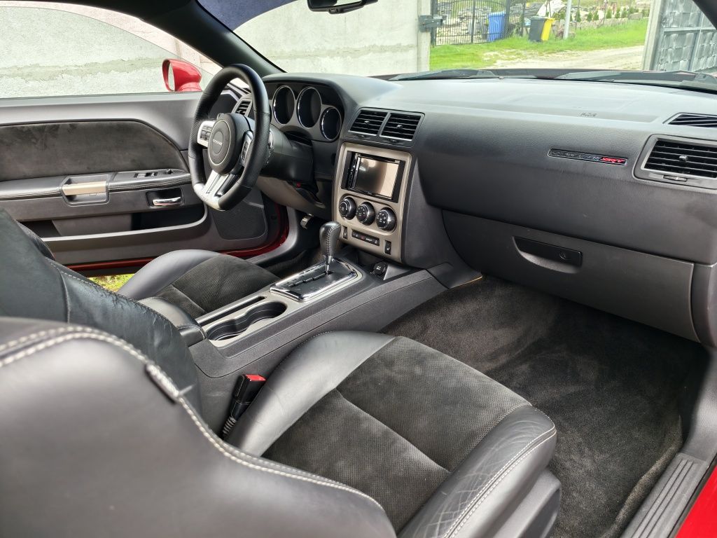 Challenger SRT8 6.4 V8*zarejestrowany