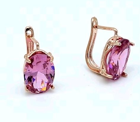 Серьги розовый камень