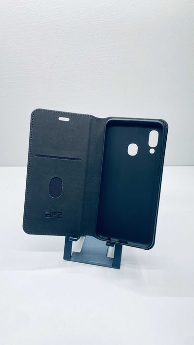 Etui z klapką do Samsung A20e Z Funkcją Portfela czarny