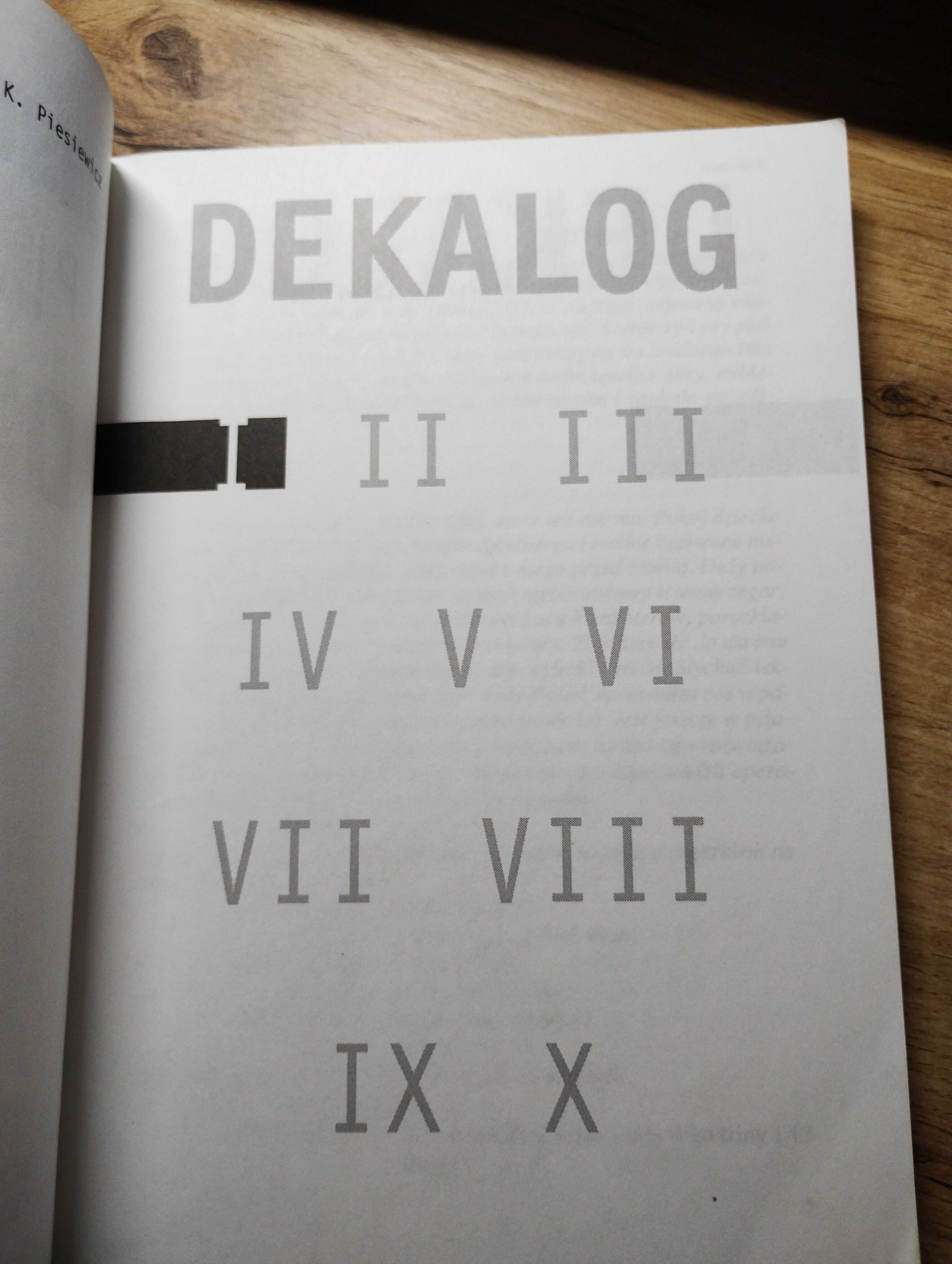 Krzysztof Kieślowski & Krzysztof Piesiewicz – Dekalog