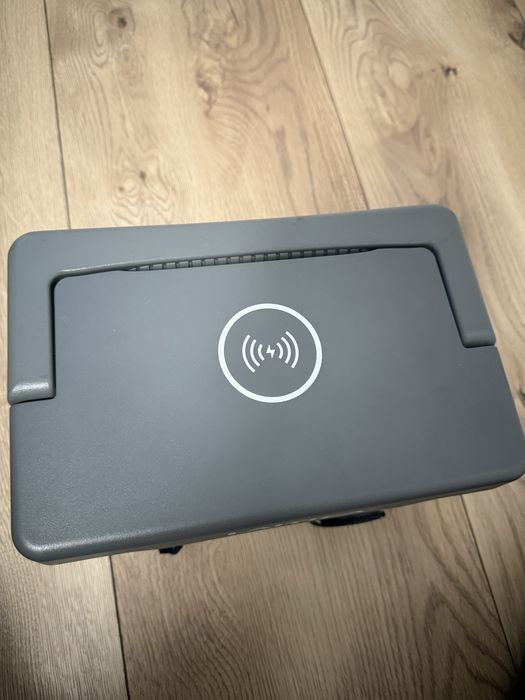 Зарядна станція Laitica LA-600W