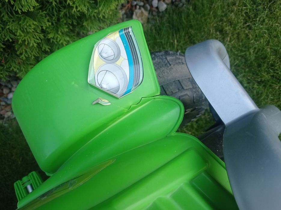Quad na pedały, jeździk samochodzik