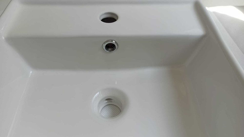 Lavatório de pousa Verini