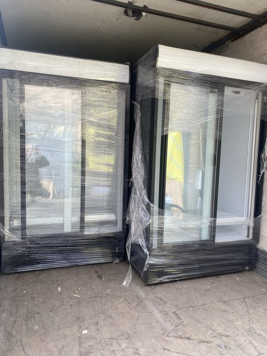 Двухдверный холодильный шкаф Холодильник Ларь витрина под бутылки