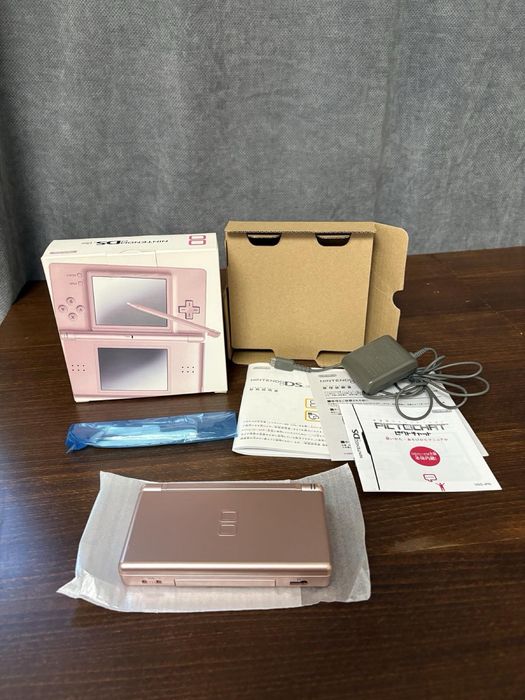 Консоль Nintendo DS оригінал плівка на екранах