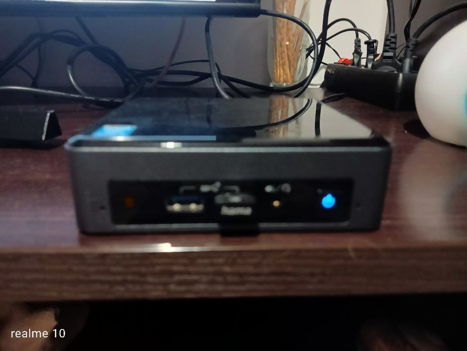 Micro komputer Intel Nuk