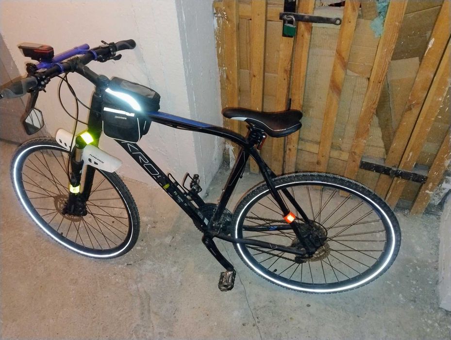 Rower crossowy KROSS EVADO 6.0 męski 28 M(19") czarny/niebieski mat