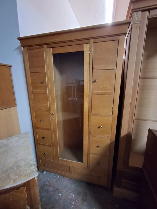 Louceiro cristaleira madeira