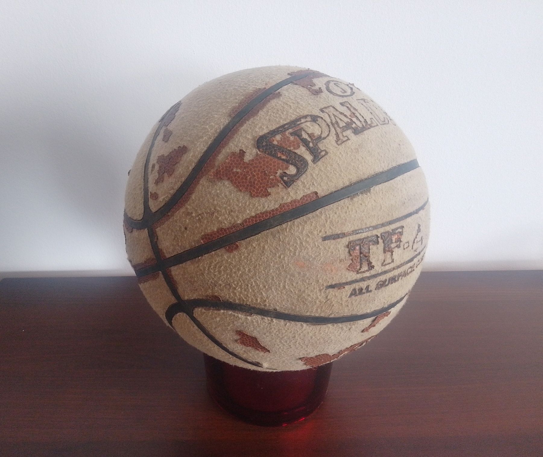 SPALDING  TF-250 All SURFACE COMPOSITE Pilka do koszykowki