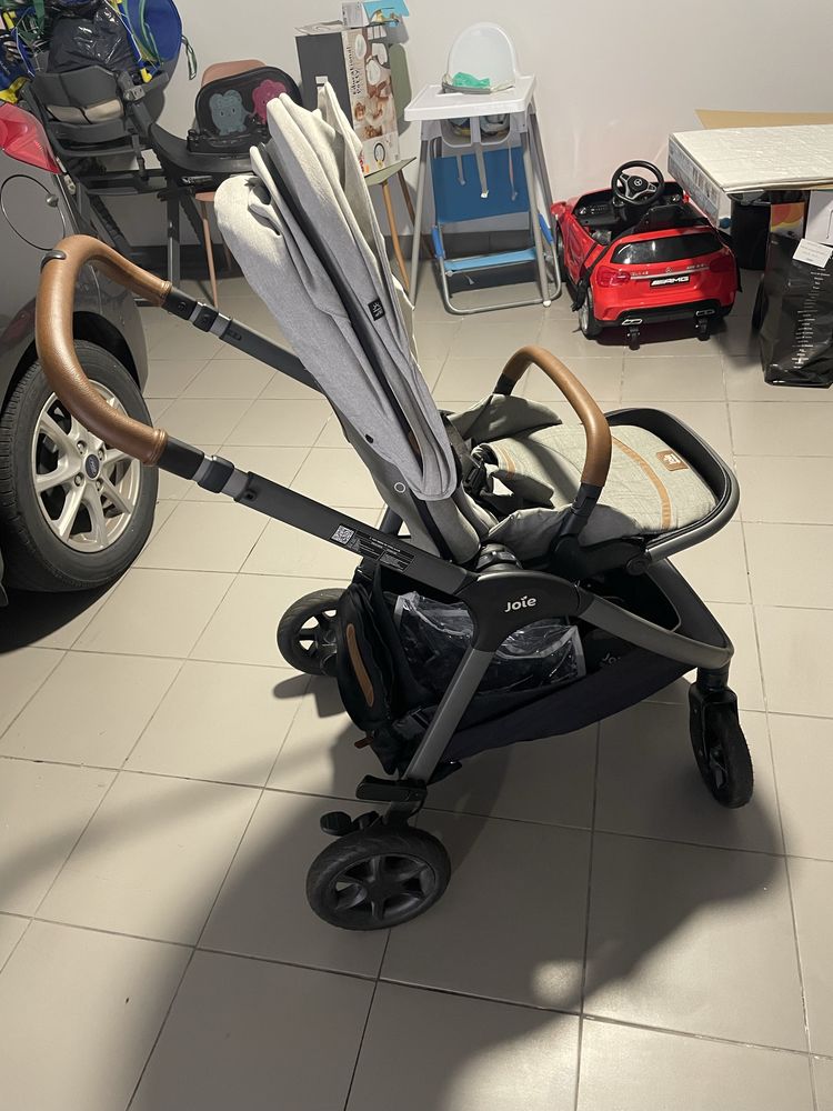 Carrinho de bebé com babycock e base giratória isofix norma R129