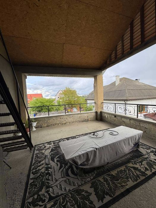 Продається особняк м.Бурштин.Вартий вашої уваги!