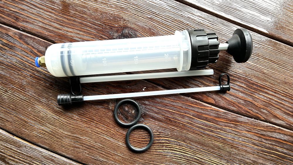 Шприц автомобильный 500 мл или 200 мл экстрактор