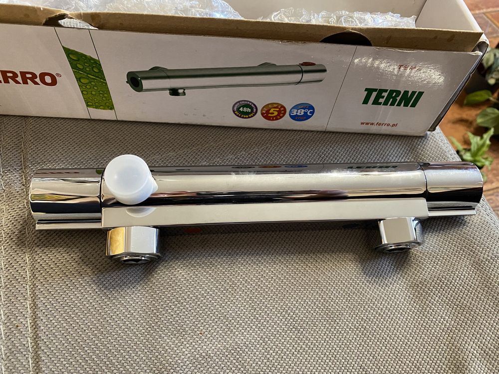 Bateria termostatyczna natryskowa ścienna Ferro TEM7 nowa