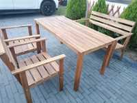 Meble ogrodowe z drewna w dobrym stanie (stół, 2 fotele i ławka) ,
