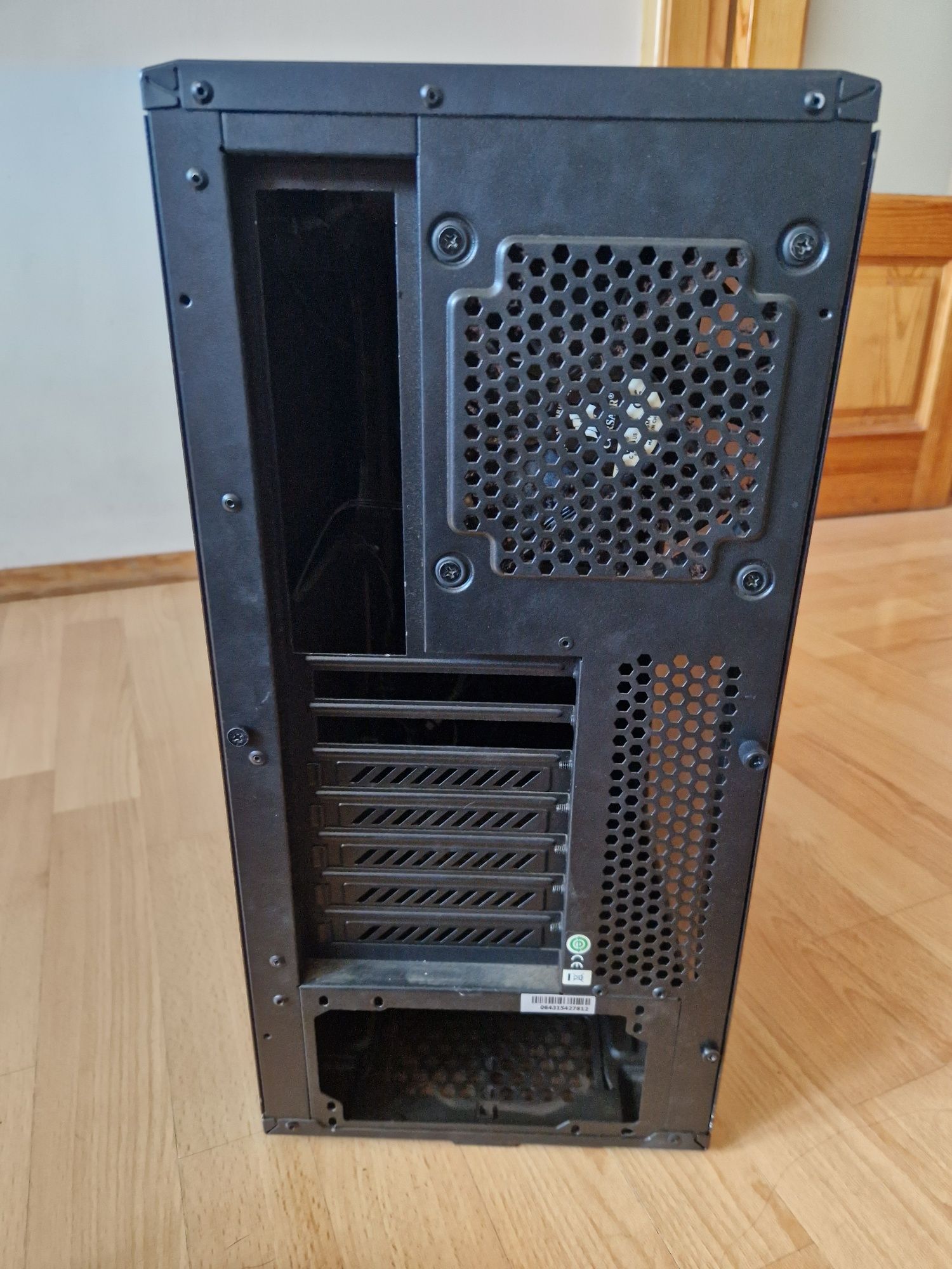 Corsair Брендовий корпус з 5 кулерами