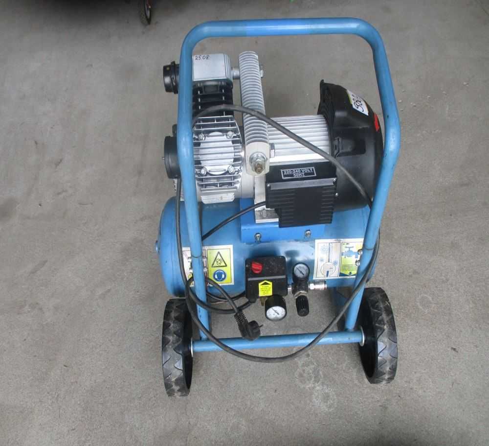 Kompresor olejowy Sprężarka 24l 2.2KW 230V 328l/min 2 tłoki 10bar