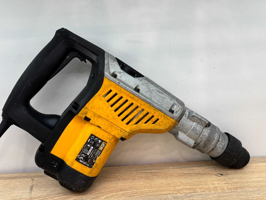 Młot wyburzeniowy JCB sds 1200w