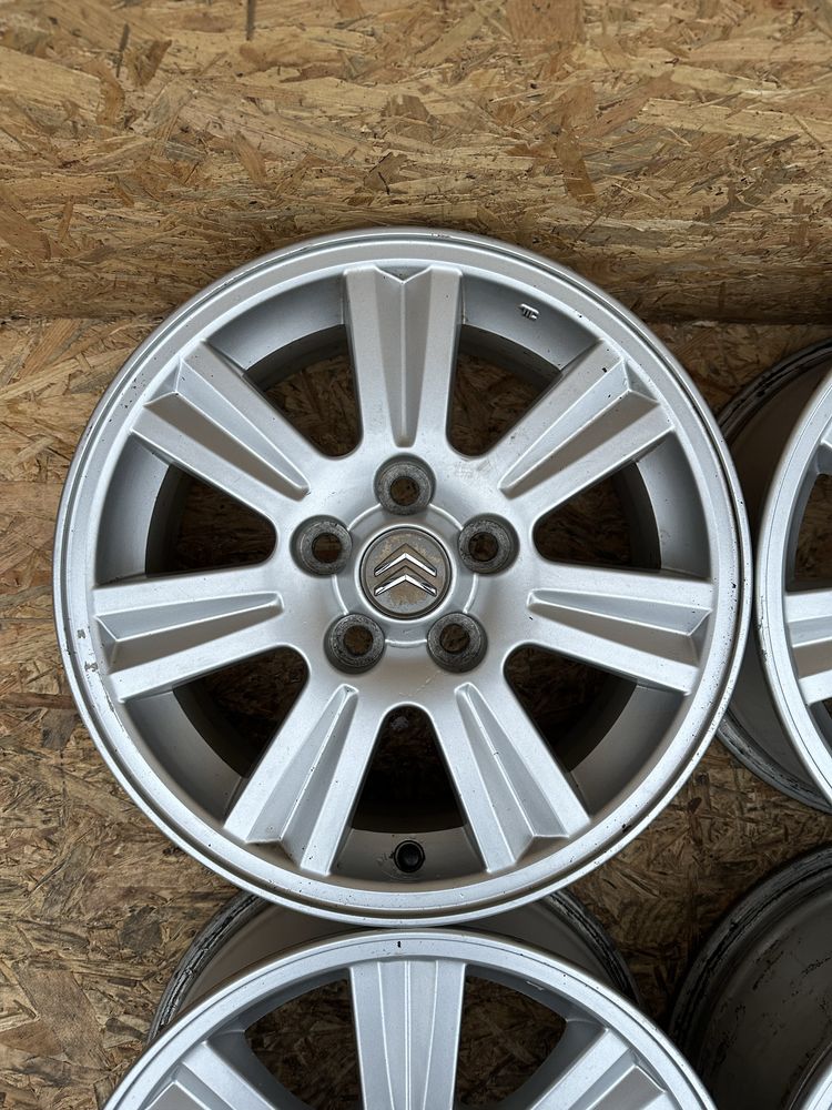 Диски5/114.3 R16 ET37 ЦО(діа)67.1 титани