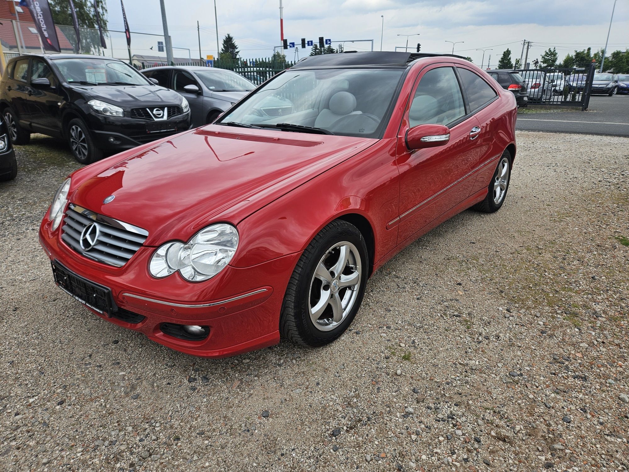 1.8 benz 6-bieg klima szyberdach Panorama super stan bez rdzy
