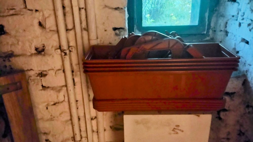 Doniczka balkonowa 50 cm, uchwyty, podstawka 4 szt.