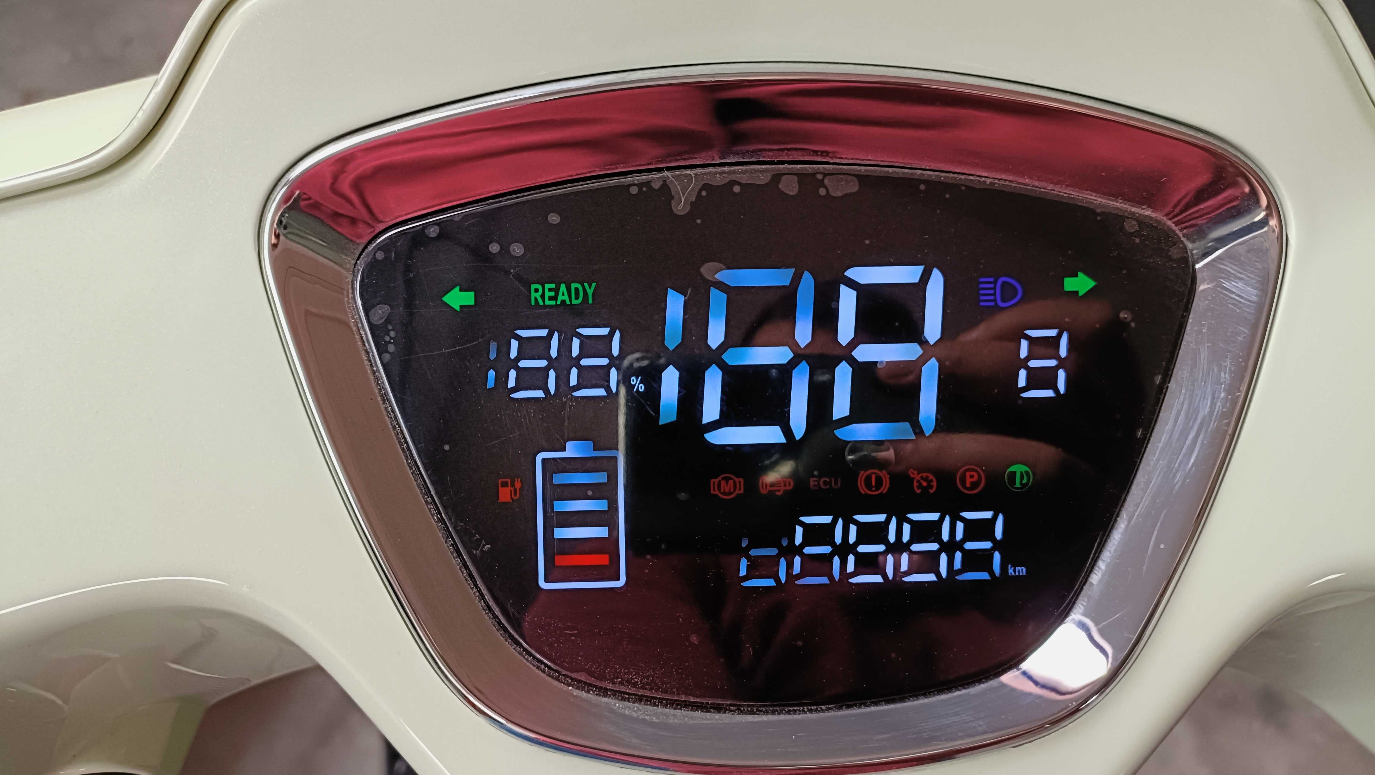 Skuter elektryczny ZF/HS-101 (Vespa), 72V51Ah nowy 75km/h PROMOCJA
