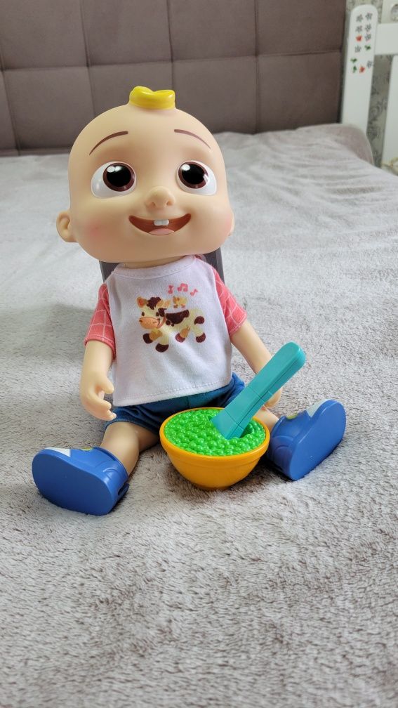 Інтерактивна музична іграшка Cocomelon з мультфільму (їсть та співає)