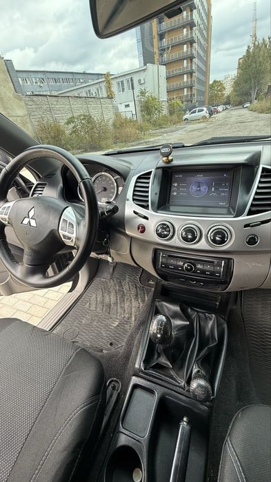 Mitsubishi l200 4x4 super select