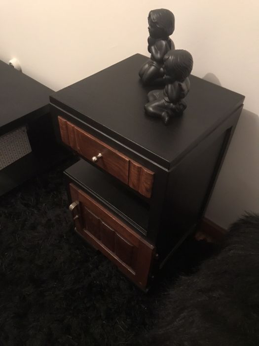 Mesinha cabeceira ou de apoio