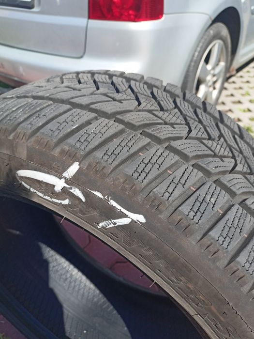 Opona zimowa Dunlop 225/45/17