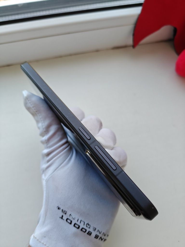 Realme GT 6 CN Snapdragon 8 Gen 3 16/256gb
