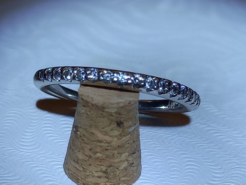 Золотое кольцо дорожка с бриллиантами 0.17 кт