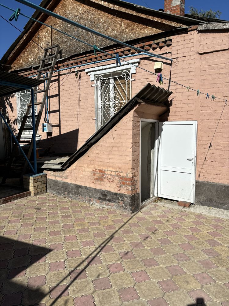Продается Дом г. Славянск. Возможно по сертификату. Ремонт.