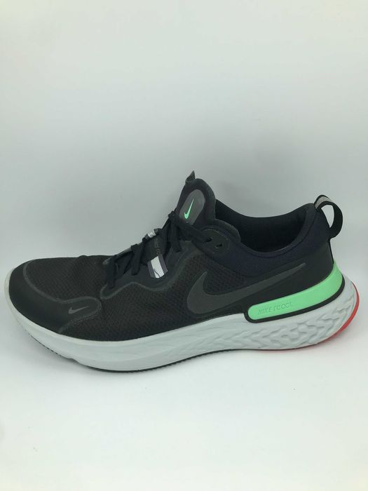 NIKE react Miler r.42,5 oryginalne buty sportowe