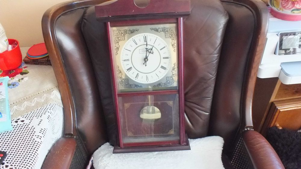 Zegar ścienny drewno Garpenters do naprawy