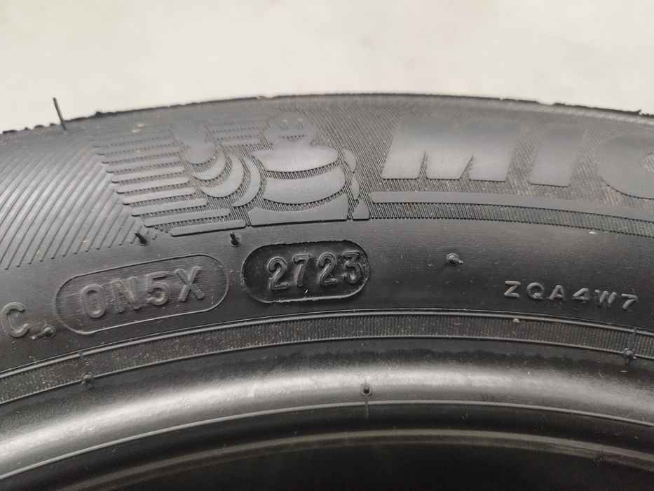 Wielosezonowa Michelin CrossClimat 205/55R16. Jak nowa, 2023 r.